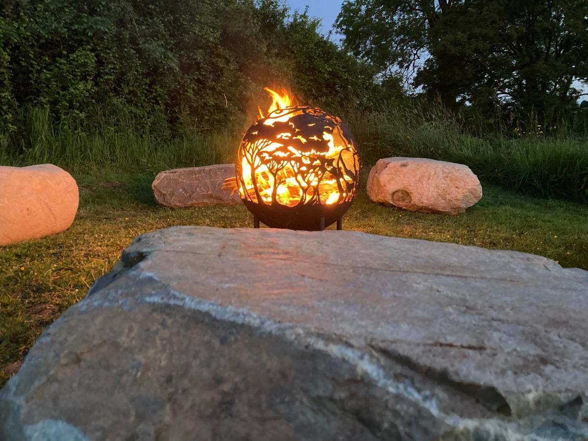 Little Pentre Barn With Cosy Logburner Villa Wrexham Exterior foto