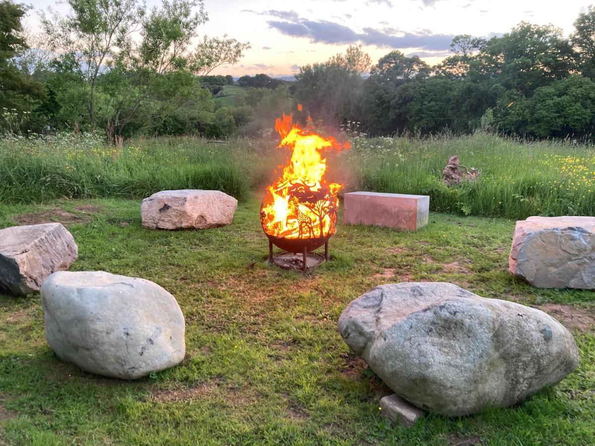 Little Pentre Barn With Cosy Logburner Villa Wrexham Exterior foto