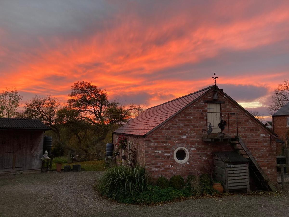 Little Pentre Barn With Cosy Logburner Villa Wrexham Exterior foto