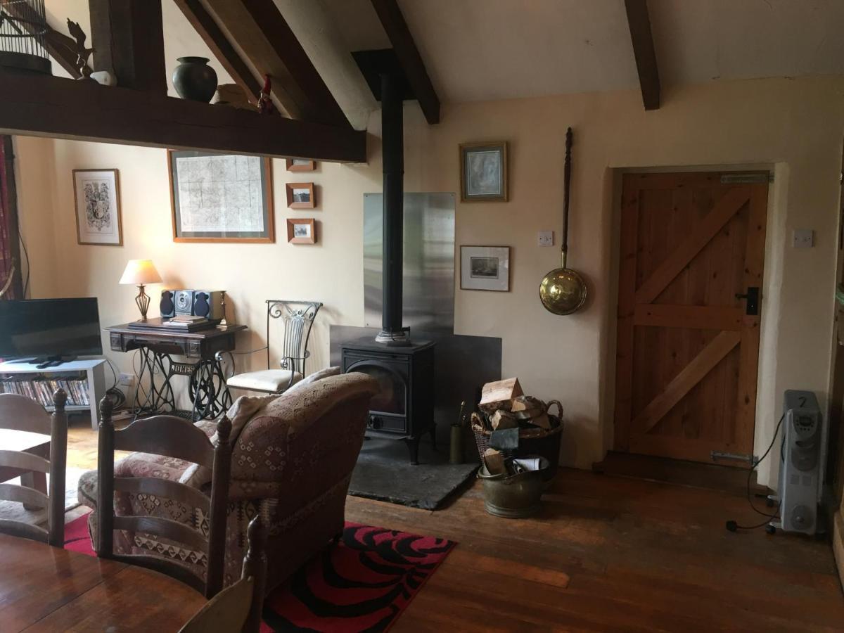 Little Pentre Barn With Cosy Logburner Villa Wrexham Exterior foto